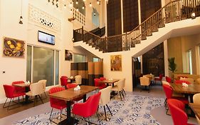 Central Inn Souq Waqif